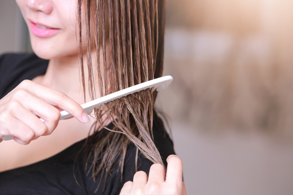 Cách chăm sóc tóc trước khi ép