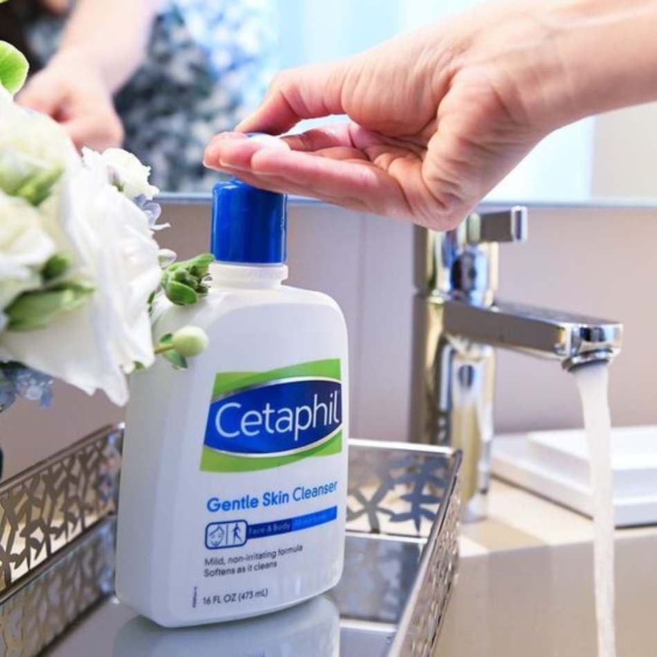 Sữa rửa mặt Cetaphil cho da hỗn hợp nhạy cảm
