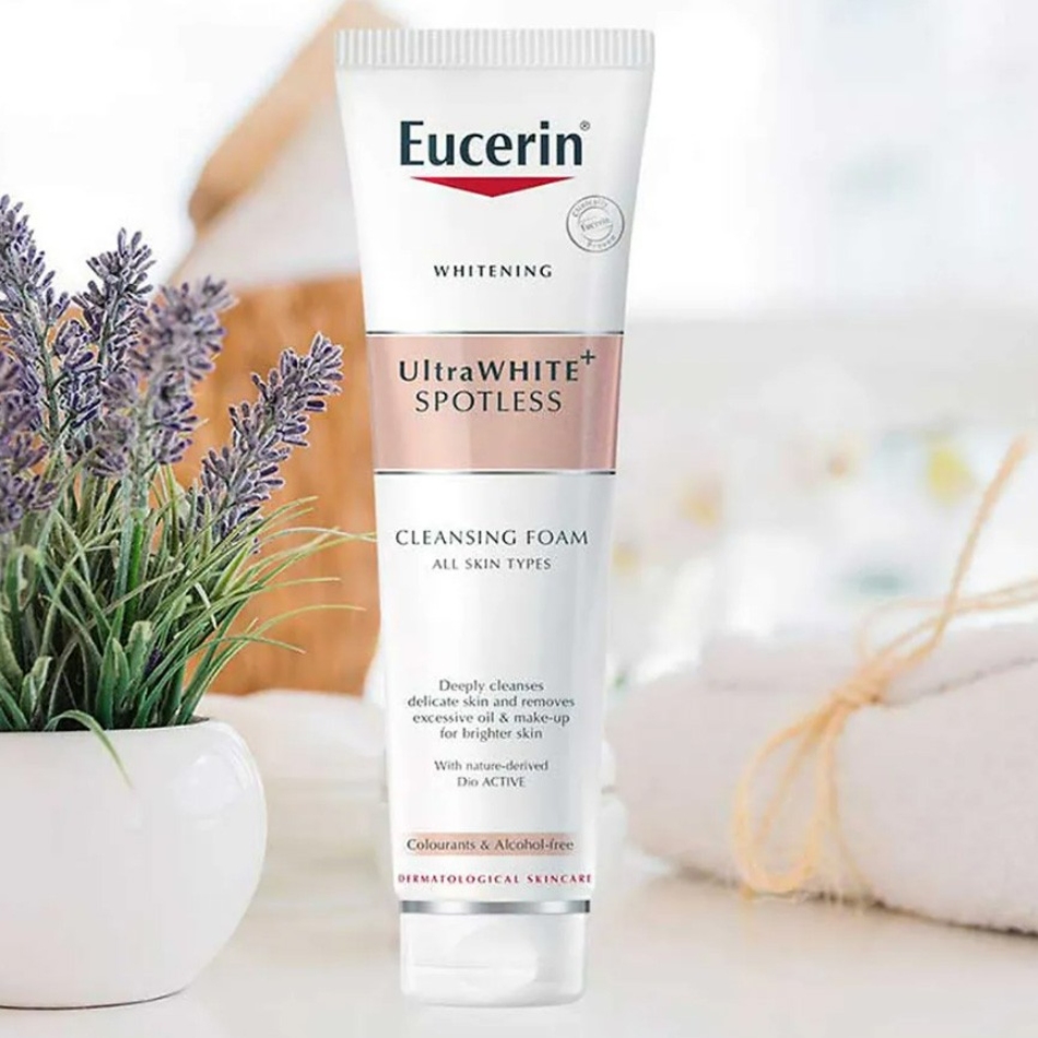 Sữa rửa mặt Eucerin Ultra White Foam cho da thường dưỡng trắng