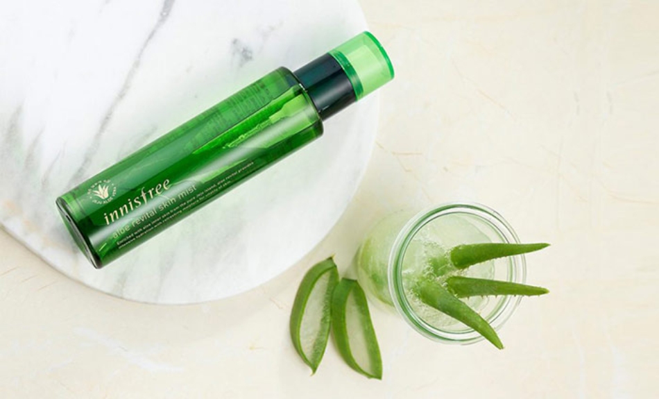 Xịt khoáng cho da khô Innisfree Aloe Revital Skin Mist