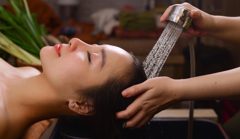 Luôn giữ mái tóc và da đầu sạch sẽ