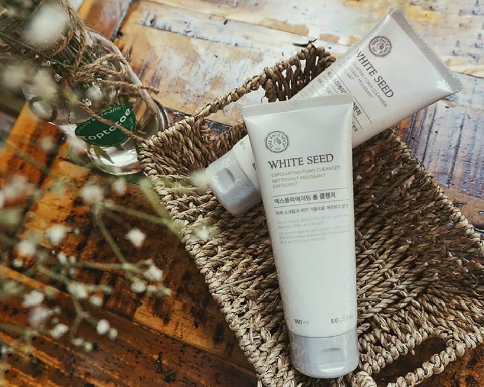 Sữa rửa mặt trắng da The Face Shop White Seed Exfoliating Cleansing Foam
