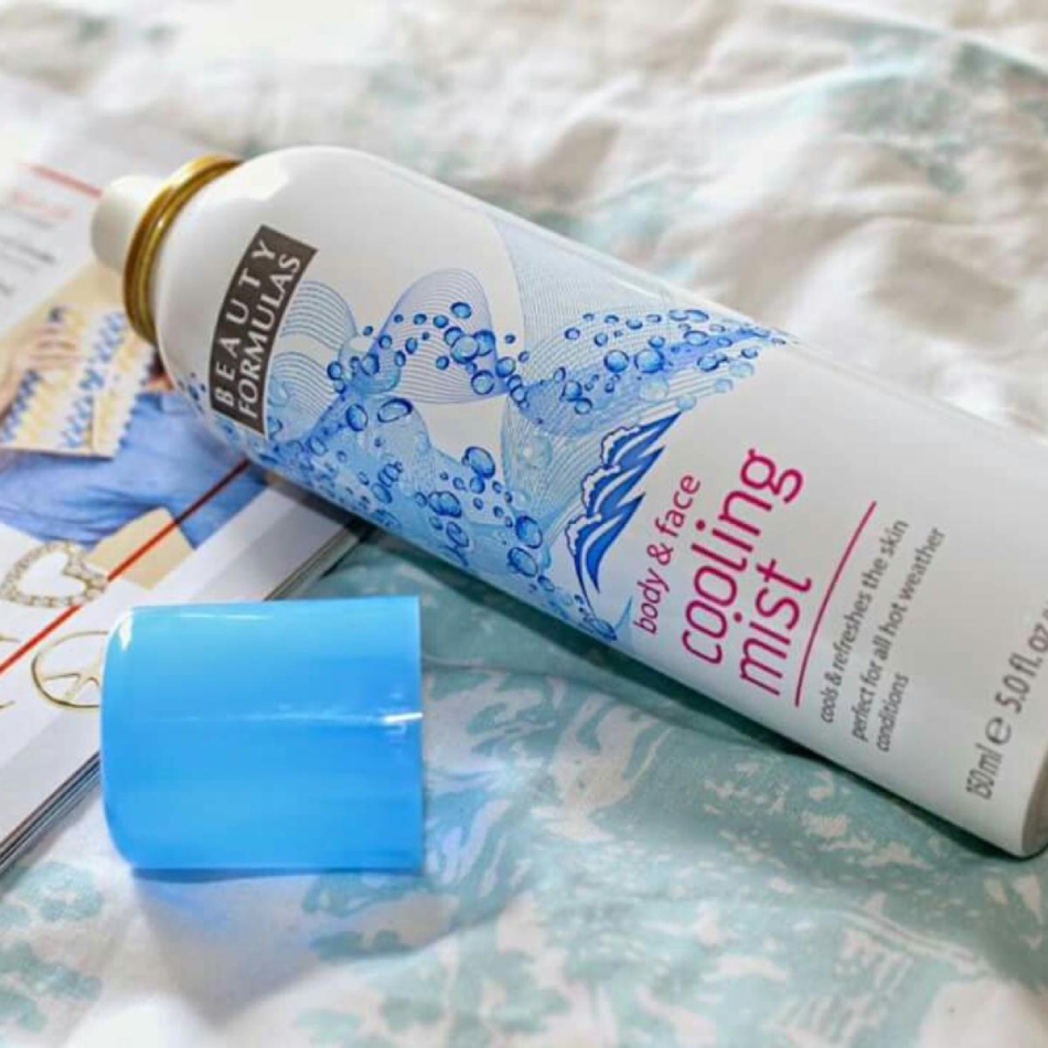 Xịt khoáng Beauty Formulas Body & Face cho mặt và body